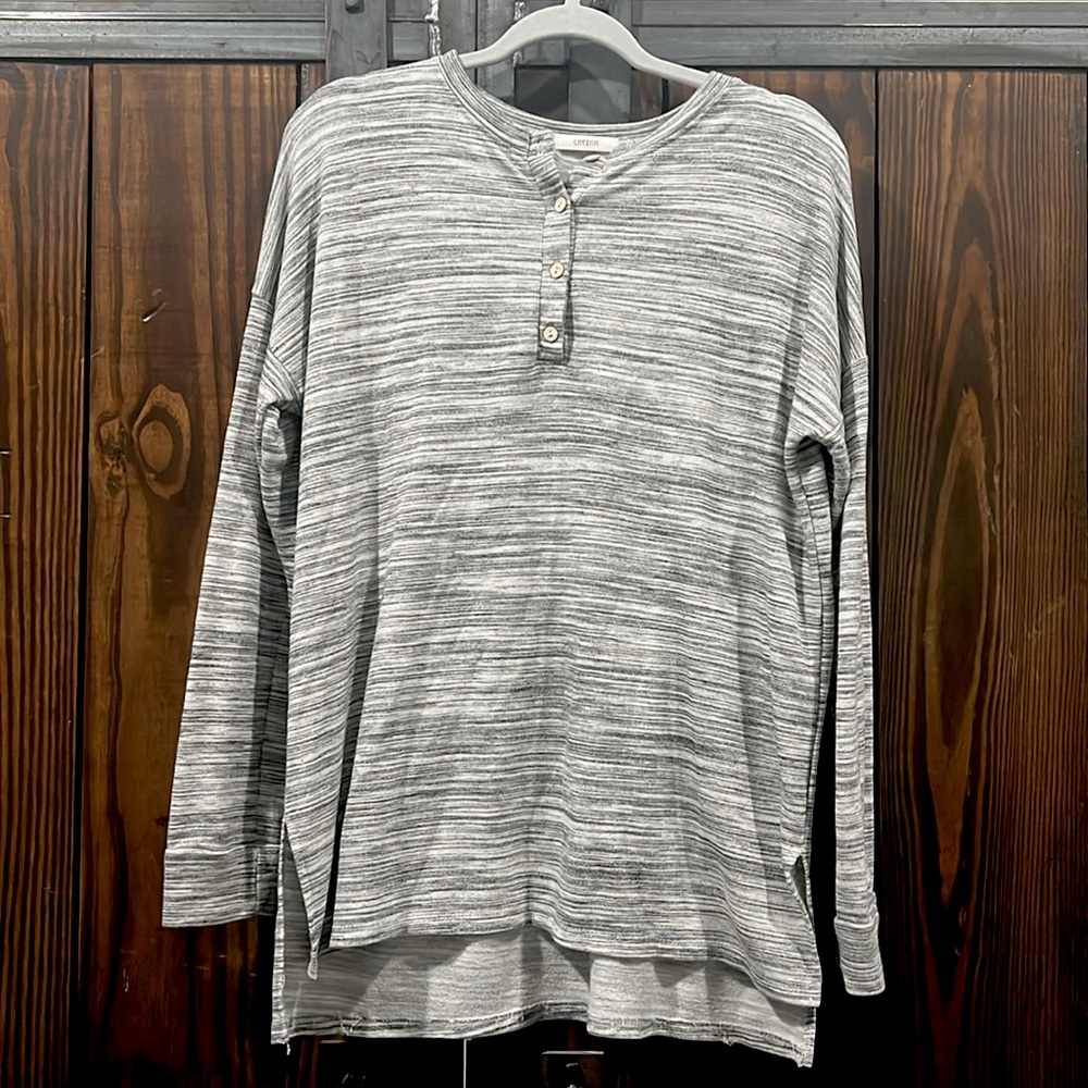 Women's Lightweight Gray Boutique Sweater size L
